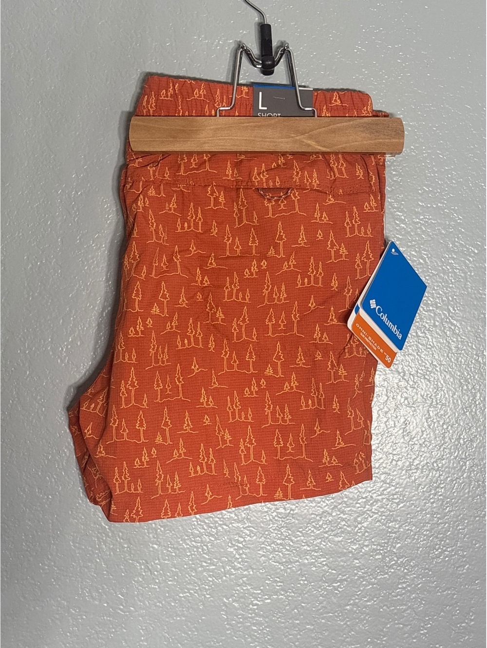 Columbia orange gorp hike shorts. Upf 50. NWT